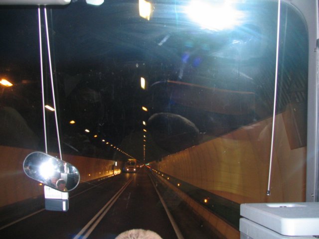 tunelpodmontblancponad11km.jpg