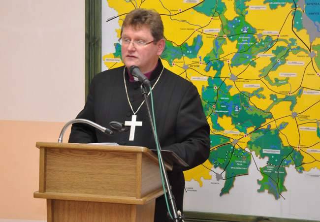 Sprawozdanie Biskupa Kościoła, Warcino 2013